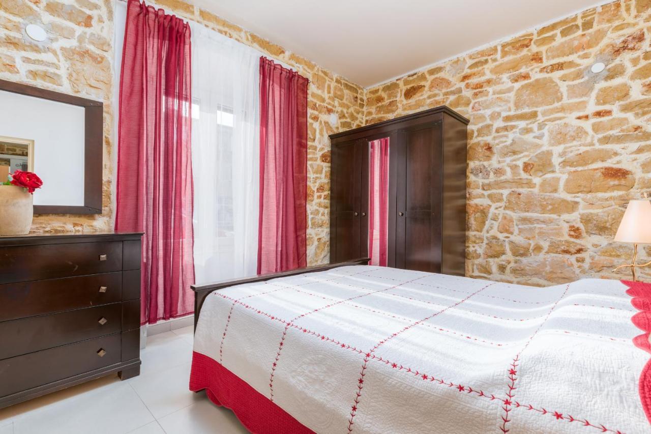 Apartment Nikola Fažana Εξωτερικό φωτογραφία